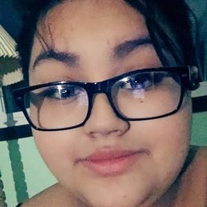 Meet your Posher, Gabriela